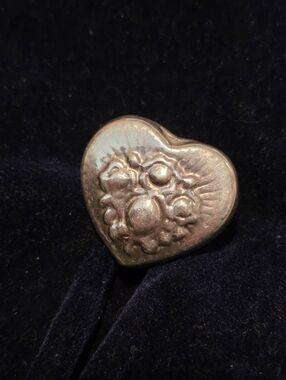 Vintage SS heart ring